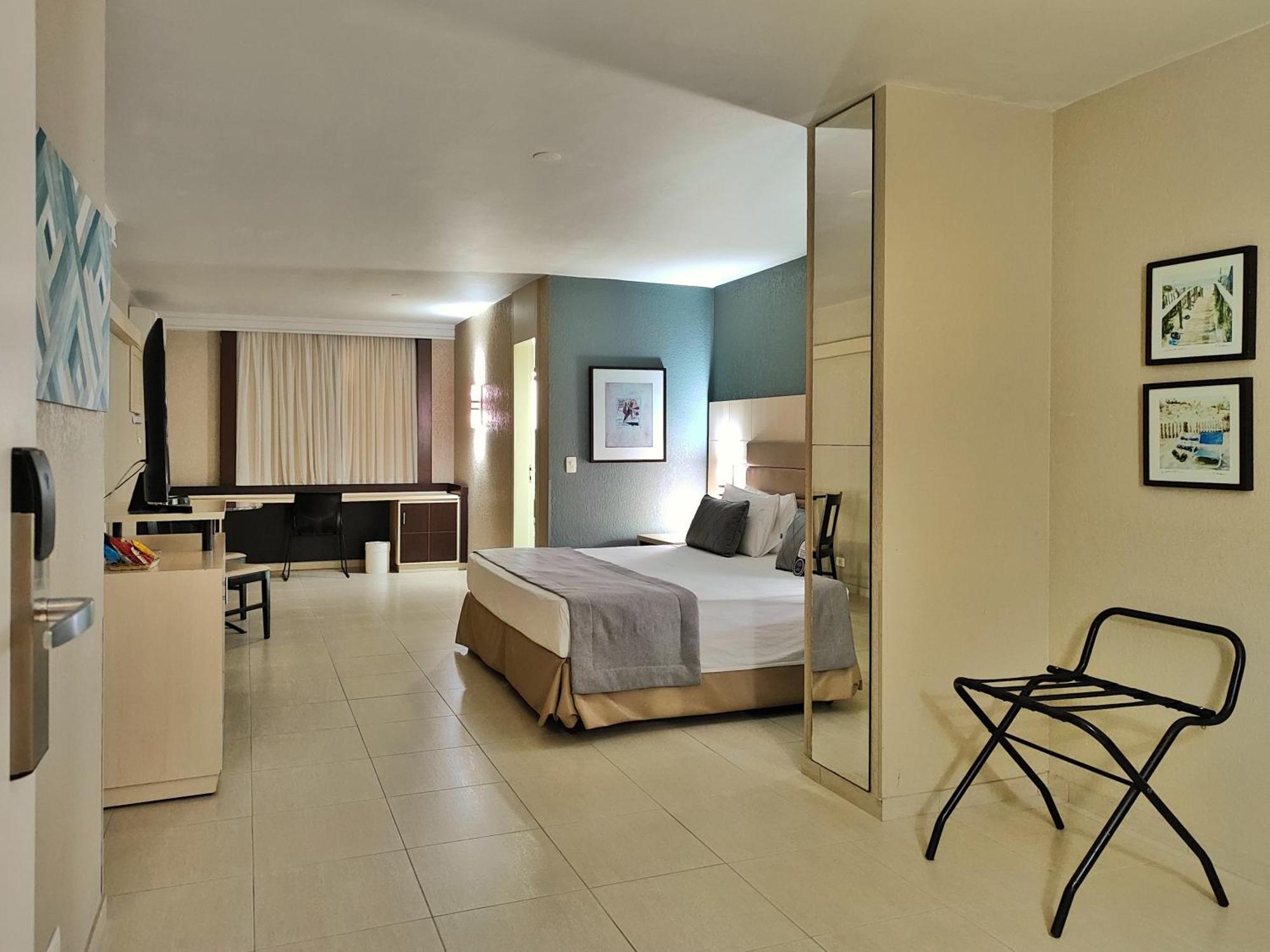 Hotel Metropole Маринга Екстер'єр фото